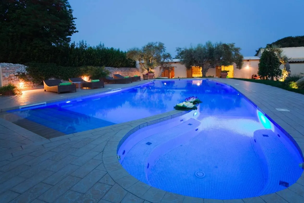 Stone House Modica Hotel 0*,